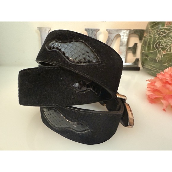 Liz Claiborne Genuine‎ Suede Leather Snake Trim Belt Women\'s Small Black 26-29\